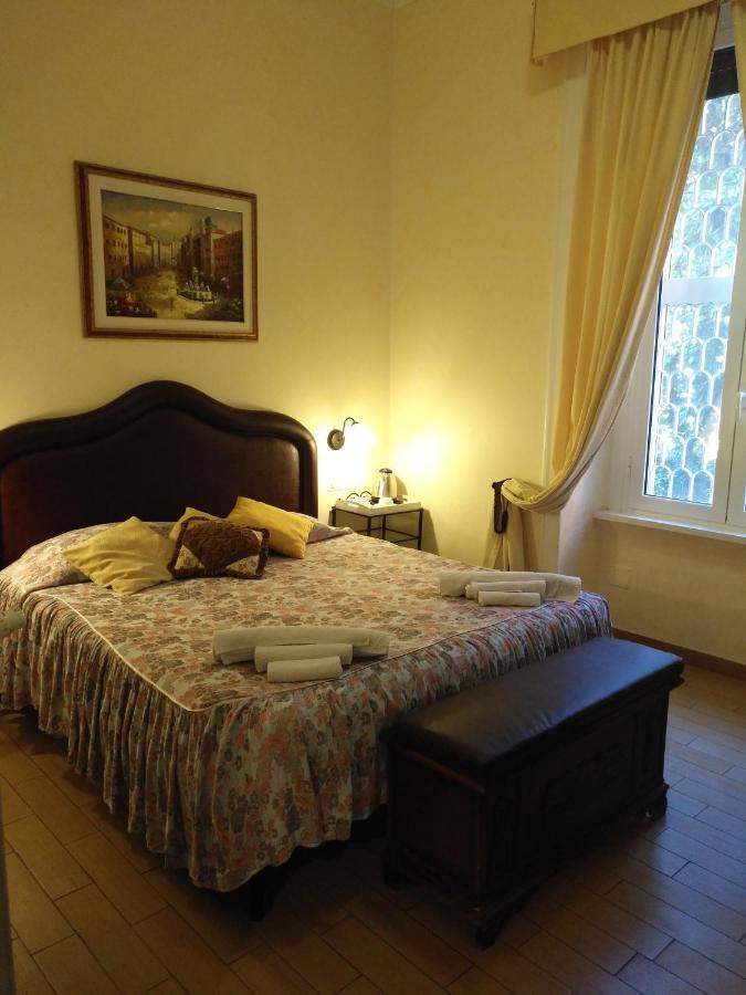 Tucci'S Roma Guest House ภายนอก รูปภาพ
