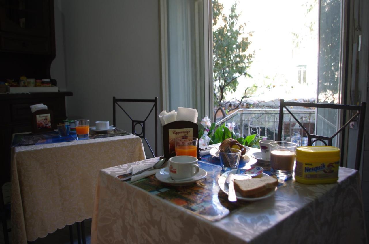 Tucci'S Roma Guest House ภายนอก รูปภาพ